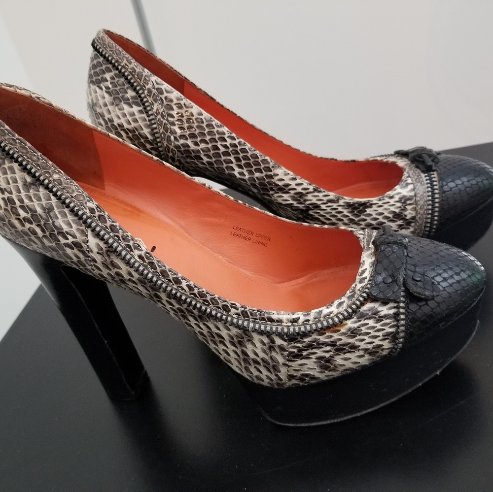 EUC Via Spiga heels black white platform 8.5